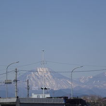 駐車場からは男体山が見えました