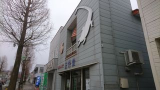 お土産屋さんと言うよりお菓子屋さん