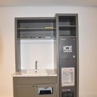 ２階、４階エレベーターホールにあるウォーターサーバー