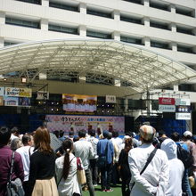 博多どんたくのメイン舞台としても活躍。