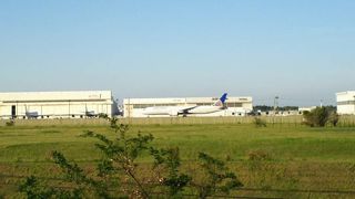 滑走路脇にある公園