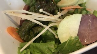 新鮮直送野菜とハンバーグ