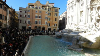 ローマ最大の噴水