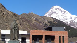 カズベギの中心