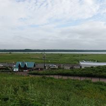 原生花園から見た濤沸湖