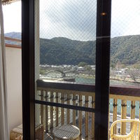 バルコニーつき。