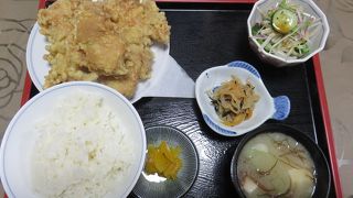 唐揚げが人気のお店！