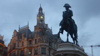 リベルダーデ広場に