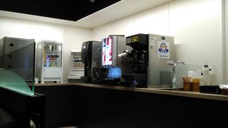 おにぎり、アイス、ドリンクバー、ビール・・・