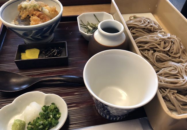 お洒落なお蕎麦
