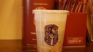 小さいお店です