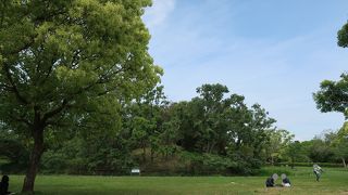 仁徳天皇陵古墳の陪冢です