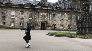 近衛兵が警備していた