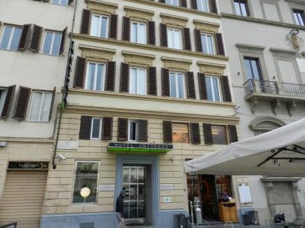 ホテル ウニベルソ 写真