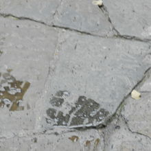 ダンテの家前石畳の彫刻