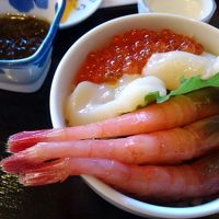 カミさんの食べた三色丼