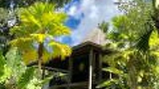 スーリヤ ケンバー ラグジュアリー ヴィラズ