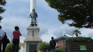 日本を打ち負かした将軍の銅像　韓国人の誇り？