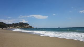 伊良湖岬のハイライトと言っても過言ではない「恋路ヶ浜」まるで日本では無い様な美しい風景です