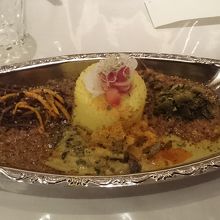 ルーに対してお米の量が少なめ