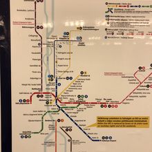 駅に路線図もありますが