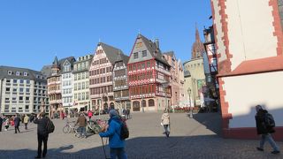 広場周辺には・・・