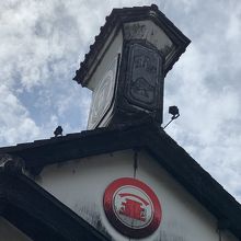 観光バスもたくさん来てました。