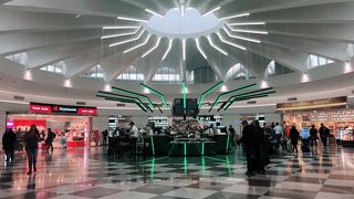 コンパクトな空港