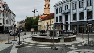 旧市庁舎から北へ