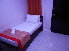 HalfWay House Hostel Mactan Cebu Airport 写真