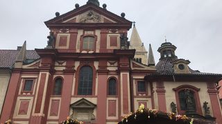 プラハ城内にある教会