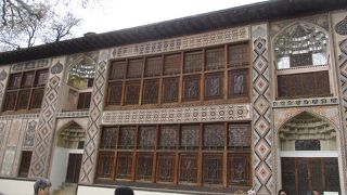 シェキハーン宮殿