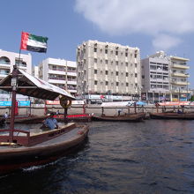 こんな感じの船です