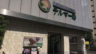 ゴールデン街の近くです