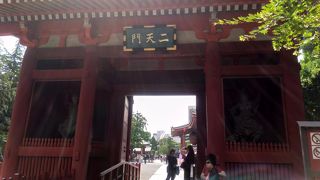 浅草神社からスカイツリー方面に抜けるのに通りました