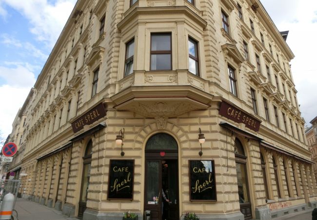 シーレやクリムトも常連だった老舗カフェ