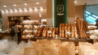 行列のできるベーカリー