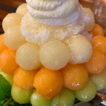 氷パフェ・めろんみるく3段（2色）2,484円