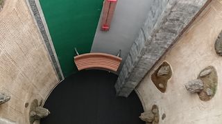 奈義町現代美術館