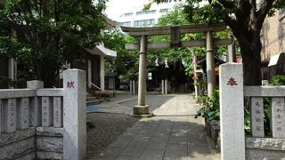 静かな神社