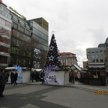 ヴァーツラフ広場のクリスマスマーケット