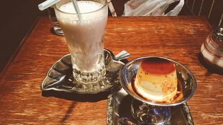 昭和感漂う、濃厚なカスタードプリンがオススメ!