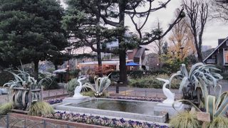 ペリカン噴水は、第一花壇の北方にありきれい