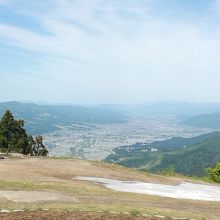 魚沼平野を一望