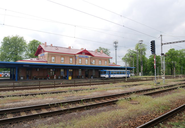 静かな駅