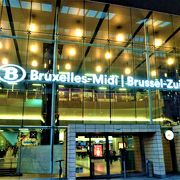 ブリュッセル南駅は列車の国際線ですね