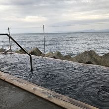 海との一体感がすごいです。