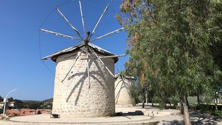 Alacati Yeldeğirmenleri Parki