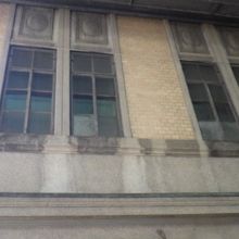 タイル張りの外装