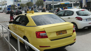 概略問題ないが、悪いタクシー運転手もいるので要注意のアテネタクシー